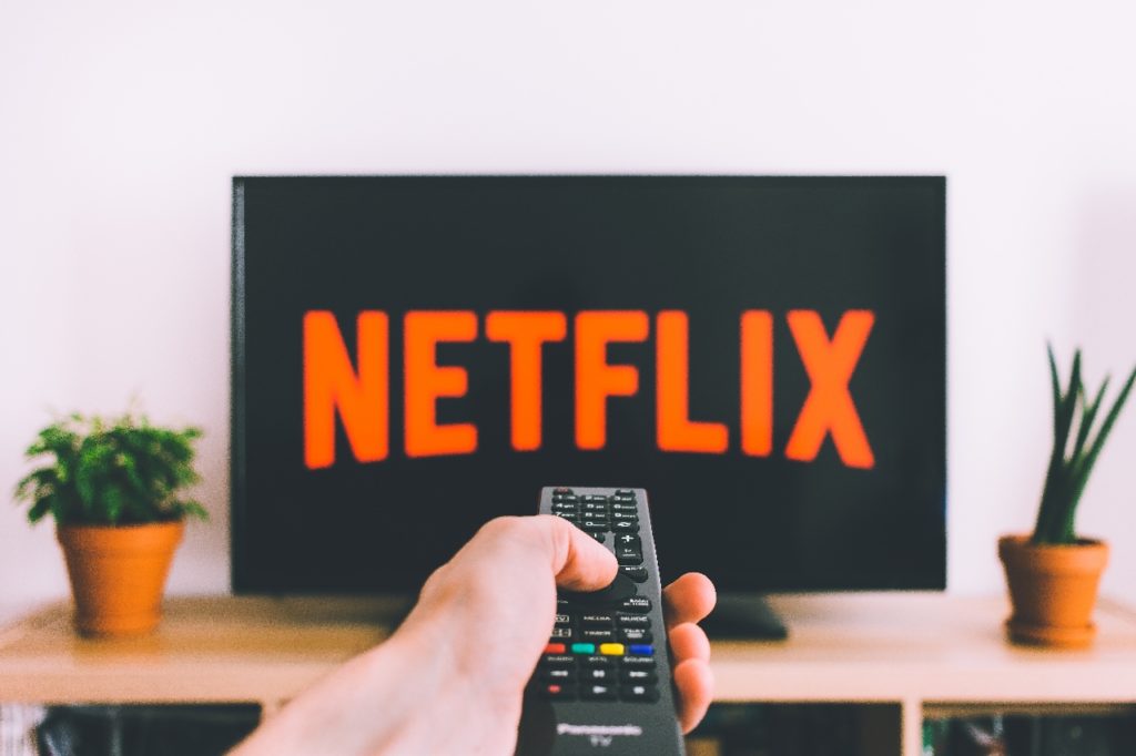 Netflix bietet einen hervorragenden Service, mit dem du deine Lieblingsfilme und -serien streamen kannst. Wenn du dich jedoch dafür entscheidest, dein Netflix-Abonnement zu kündigen, kannst du dies auf der Netflix-Website tun. Wir erklären wie!