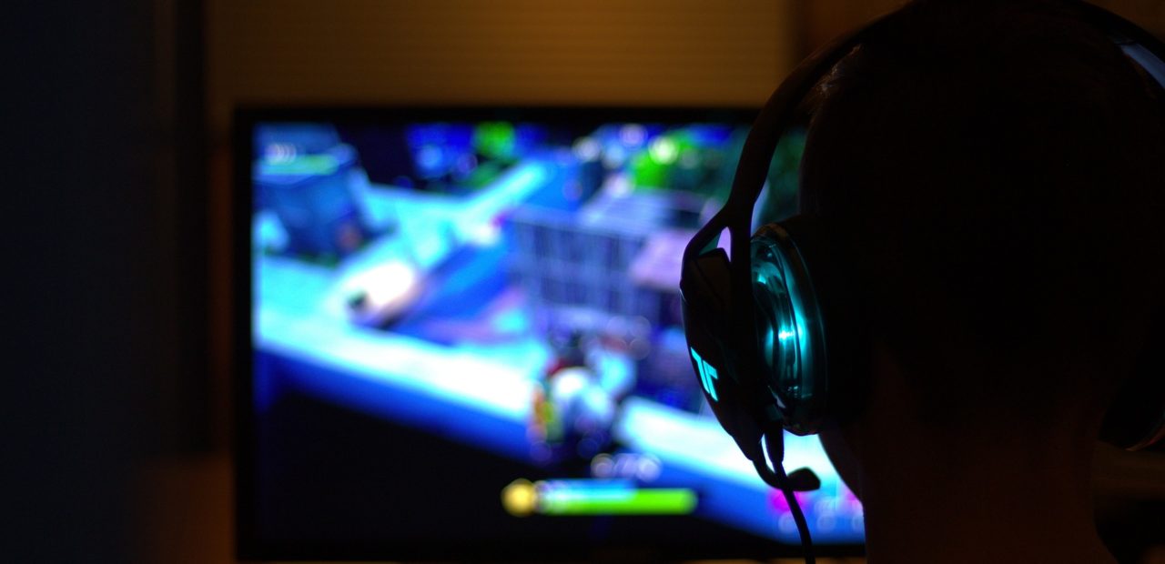 Fortnite ist ein Battle Royale Online-Multiplayer-Videospiel und hat Millionen von Spielern weltweit angezogen, die regelmäßig Fortnite spielen.